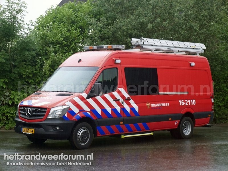 16-2110 Waterongevallenvoertuig
