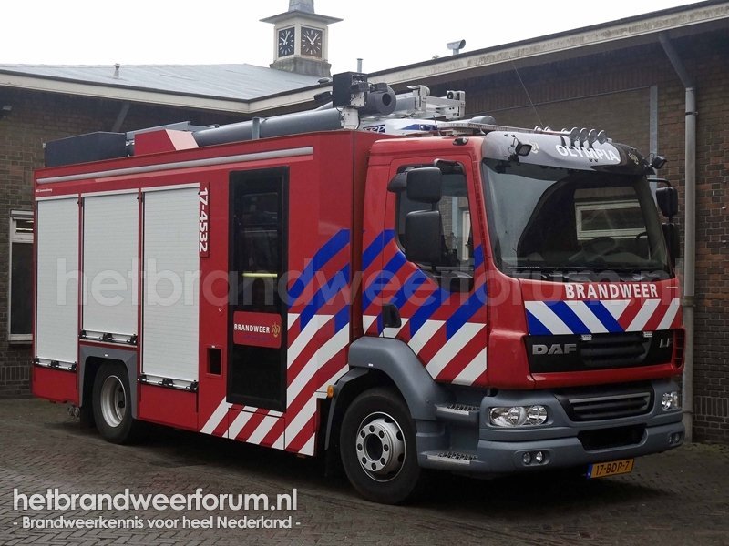 17-4532 Tankautospuit