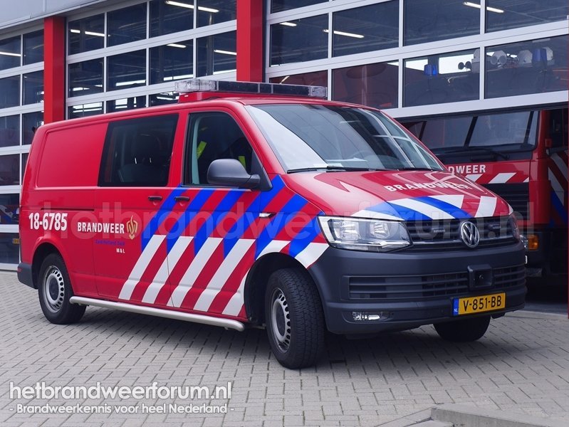 18-6785 Personeel/Materiaalvoertuig