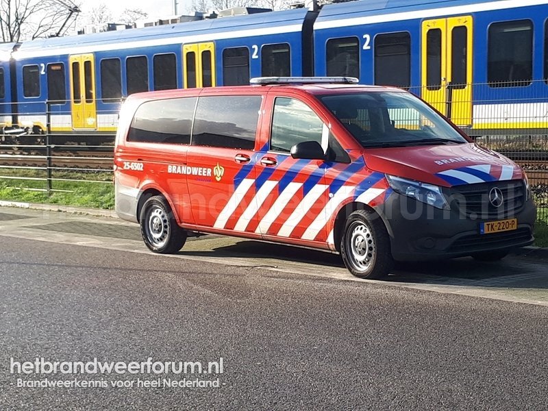 25-6502 Dienstbus