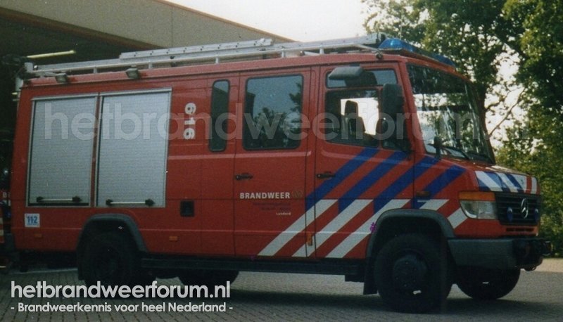 21-3481 Personeel/Materiaalvoertuig (BJ-LP-86)