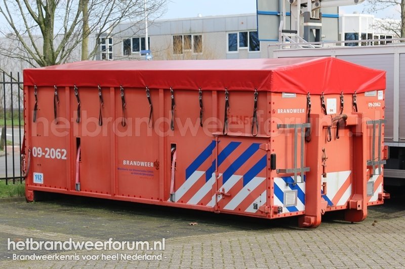 09-2062 Slangenhaakarmbak