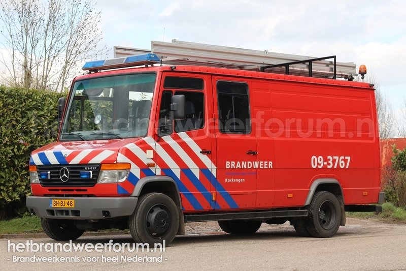 09-3767 Personeels/Materiaalvoertuig