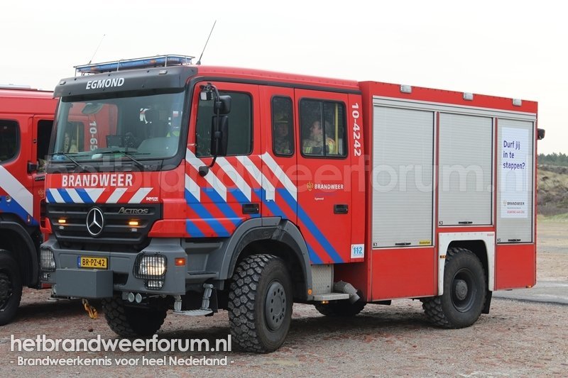 10-4242 Tankautospuit