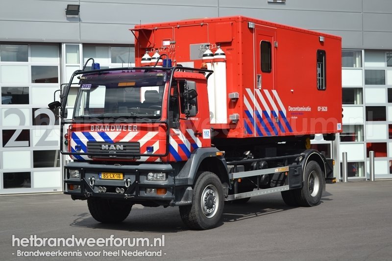 07-3683 Haakarmvoertuig