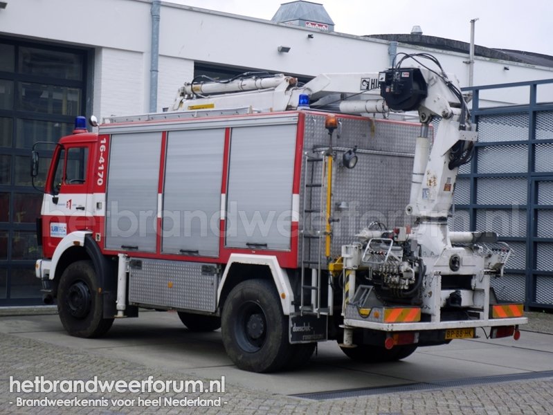 16-4170 Hulpverleningsvoertuig (BP-88-HK)
