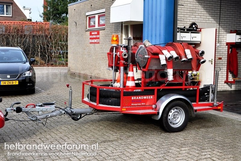 v04-25MSA-1 Motorspuitaanhanger Olst