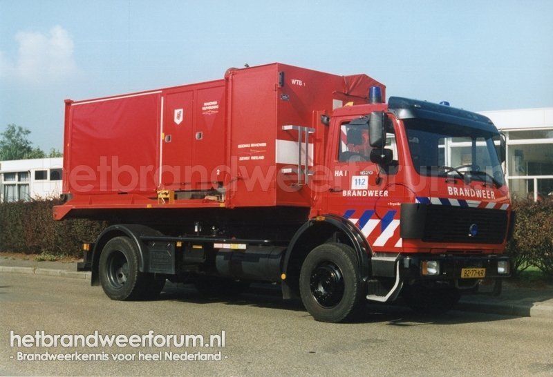 02-6183 Haakarmvoertuig
