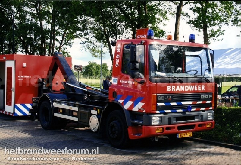 09-9082 Haakarmvoertuig (BD-VS-27)