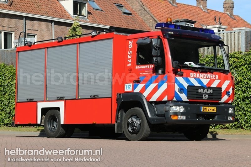 20-5271 Hulpverleningsvoertuig