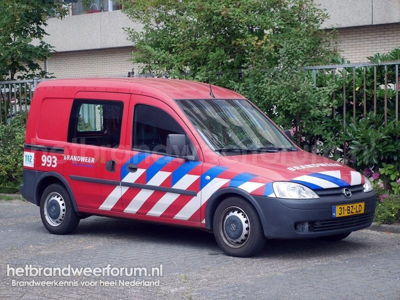 16-993 Personeel/Materiaalvoertuig (31-BZ-LD)