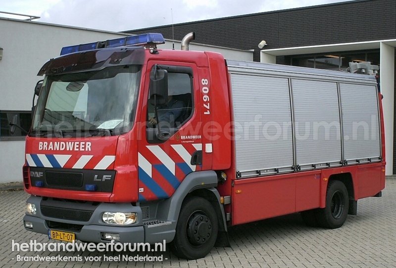 80-671 Hulpverleningsvoertuig (BP-LT-07)