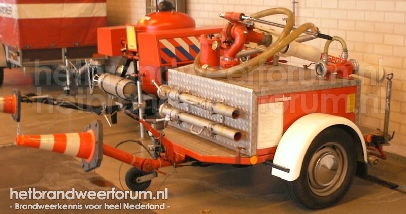 21-20 Schuimblusaanhanger (1981)