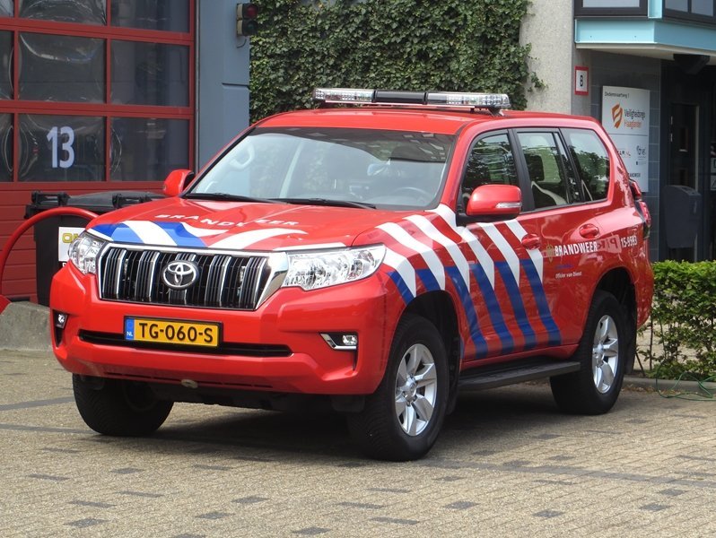 15-9593 Dienstauto