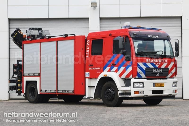 02-7071 Hulpverleningsvoertuig