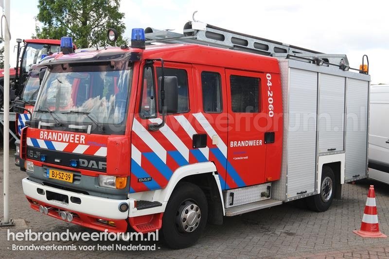 04-2060 Personeels/Materiaalvoertuig (BJ-SZ-39)