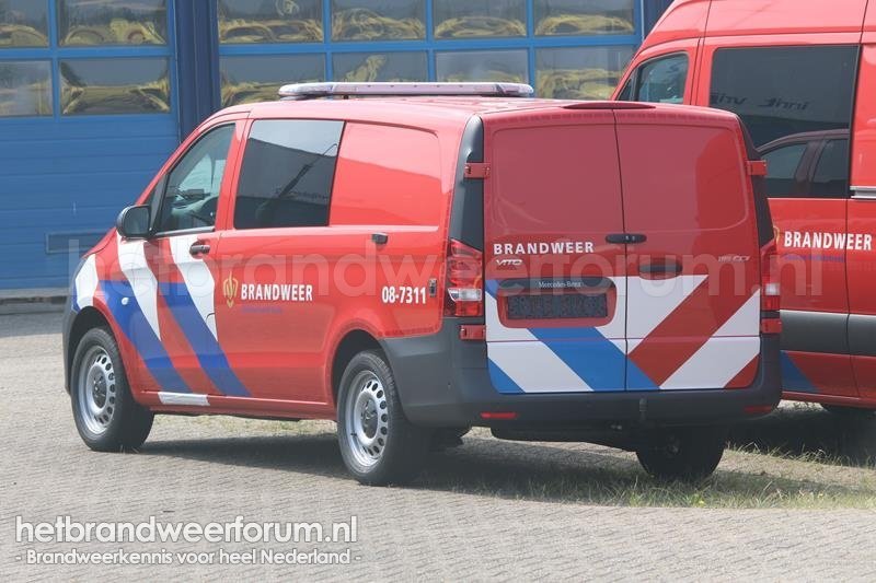 08-7311 Personeel/Materiaalvoertuig