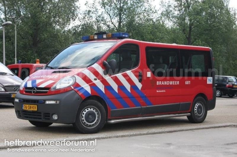 10-5402 Personeel/Materiaalvoertuig (76-SN-KV)
