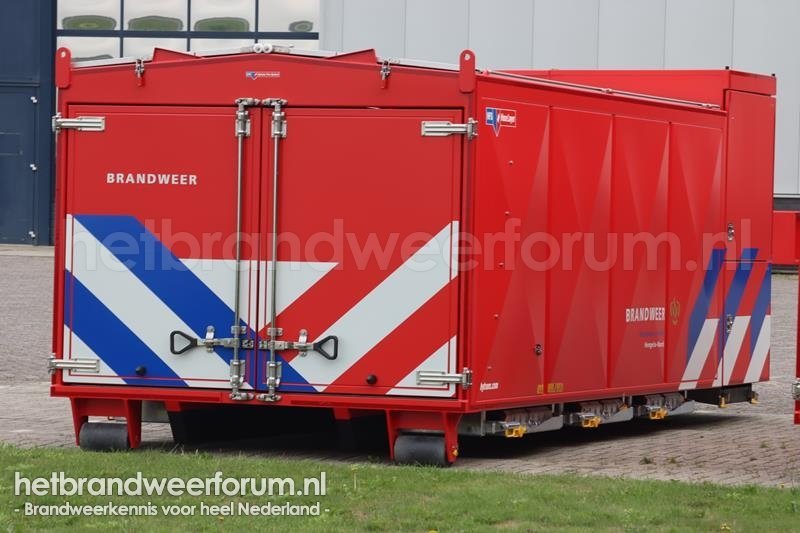 05-12 Slangenhaakarmbak