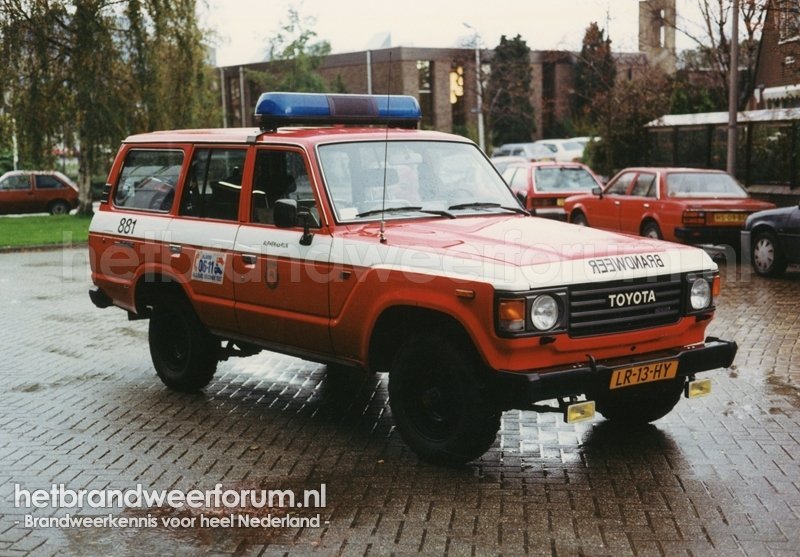 66-881 Gereedschap/Materiaalvoertuig (LR-13-HY)