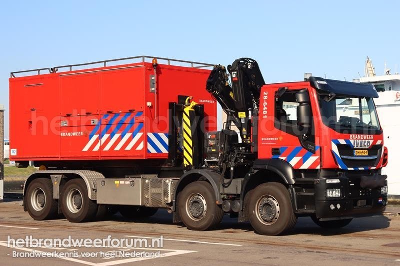 28-6481 Haakarmvoertuig