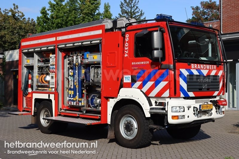 09-0374 Hulpverleningsvoertuig