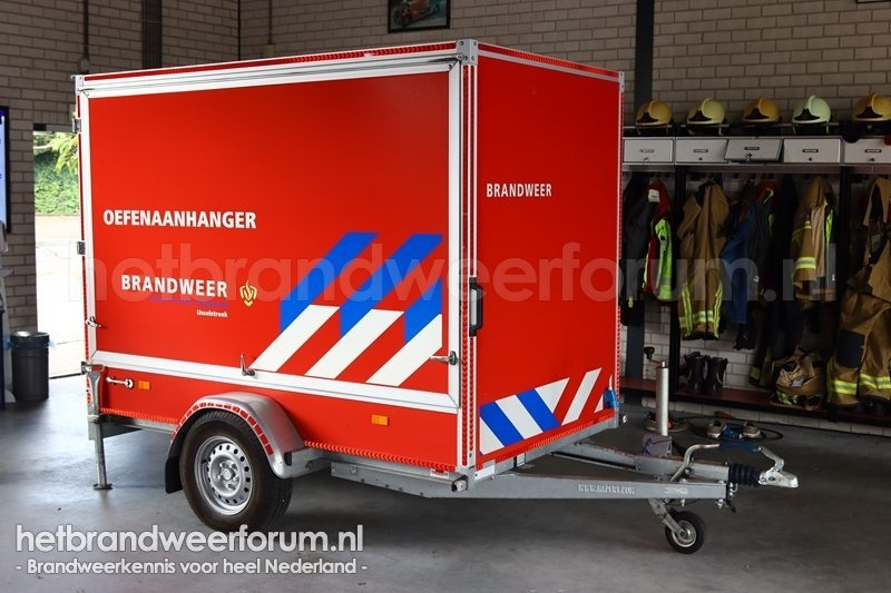 06-81OMA Oefenmaterialenaanhanger