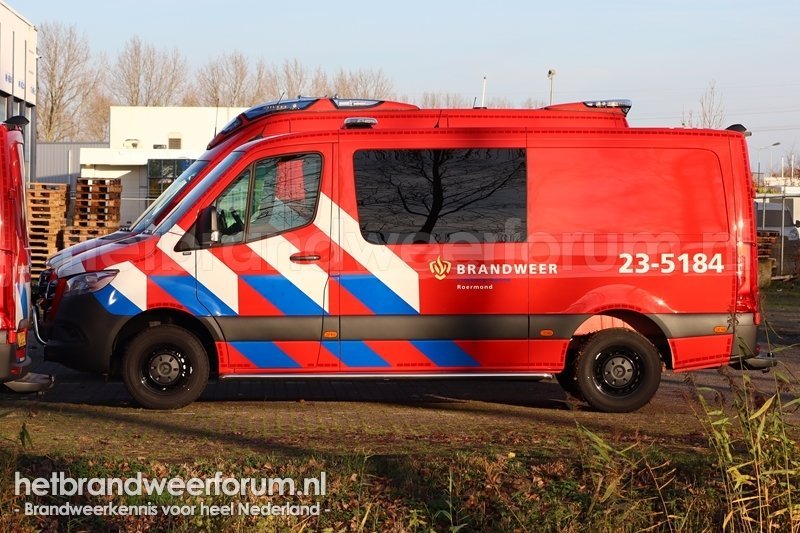 23-5184 Personeel/Materiaalvoertuig