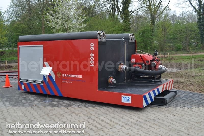 06-8661 Watertankhaakarmbak