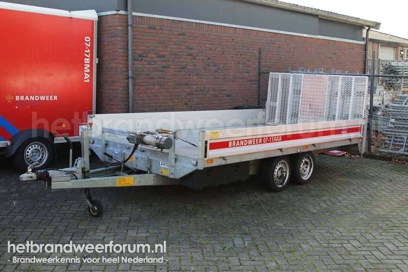 07-11AAA Aanhanger