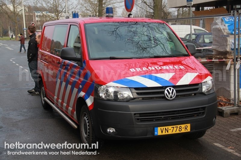 07-7103 Personeel/Materiaalvoertuig