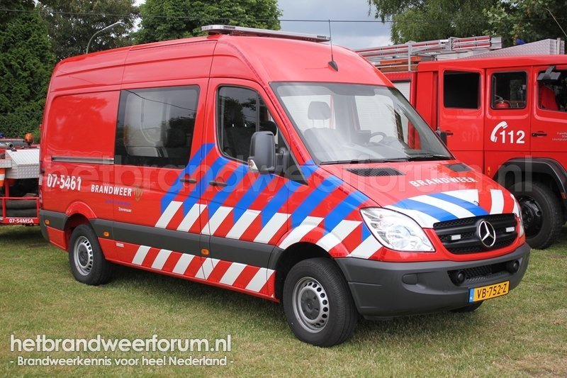 07-4521 Personeel/Materiaalvoertuig