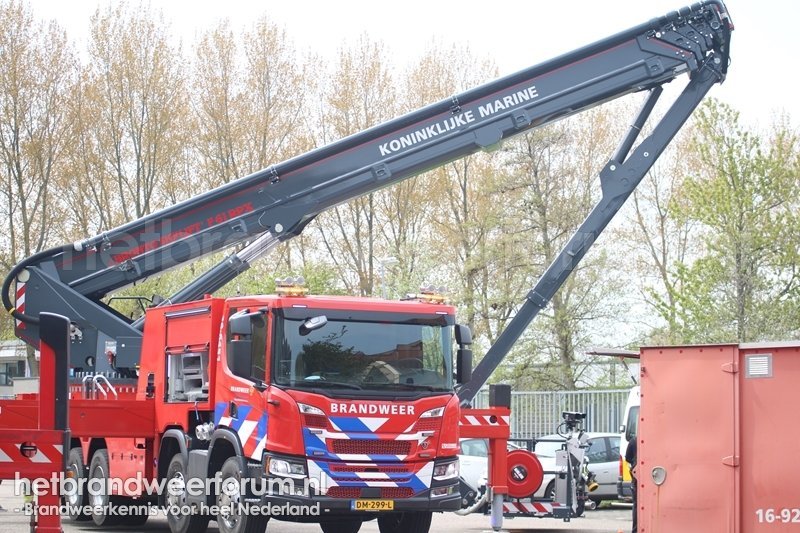28-6451 Hoogwerker