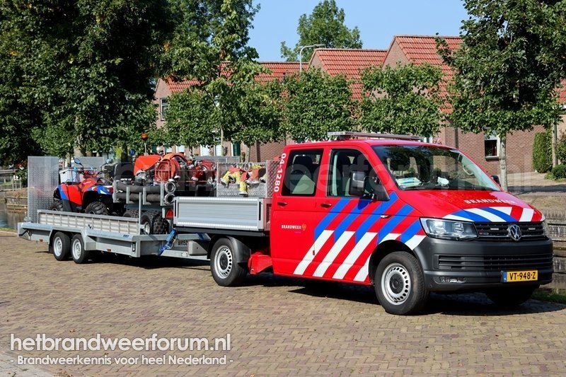 04-1280 Personeel/Materiaalvoertuig