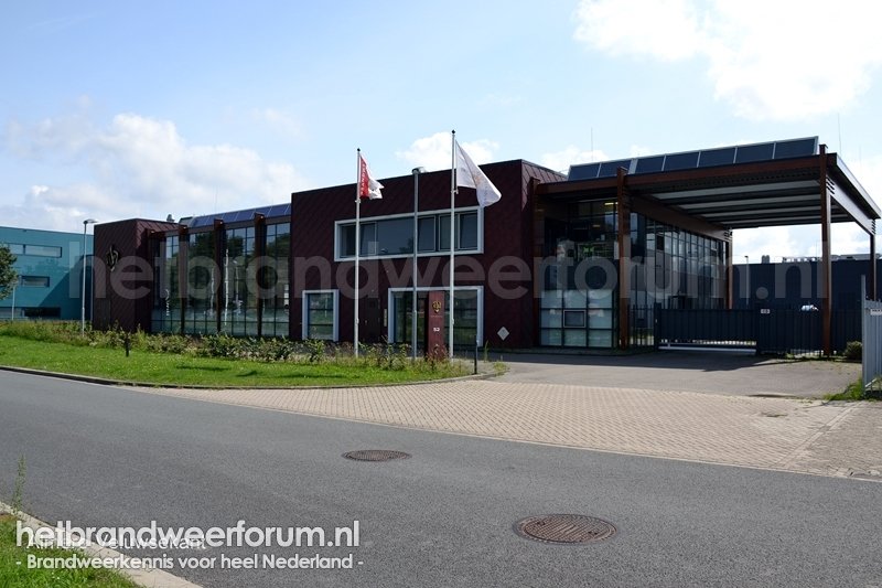 Veluwezoom 52, te Almere