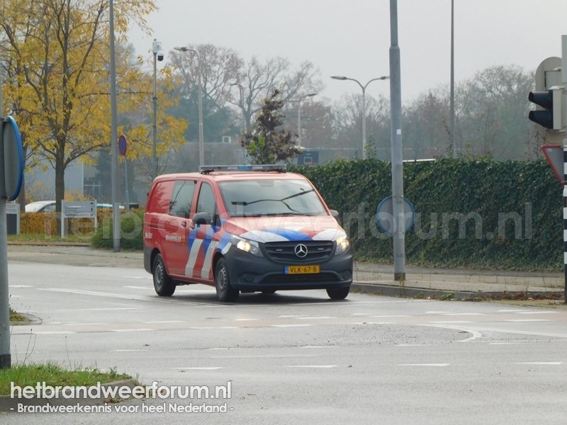 08-3381 Personeel/Materiaalvoertuig