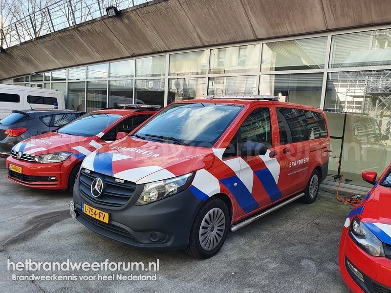 11-0221 Dienstbus Adviseur Gevaarlijke Stoffen