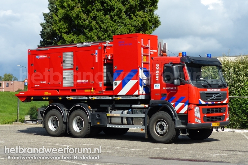 20-5181 Haakarmvoertuig