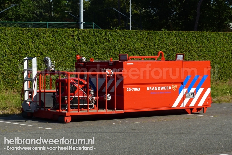 20-7063 Watertankhaakarmbak