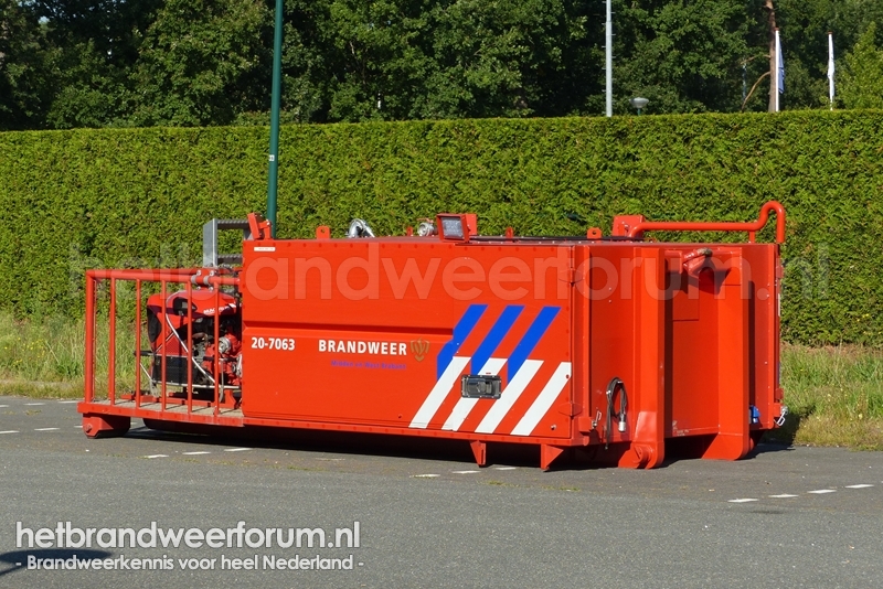 20-7063 Watertankhaakarmbak