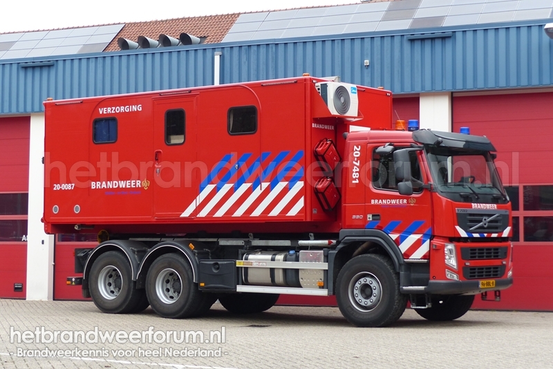 20-7481 Haakarmvoertuig