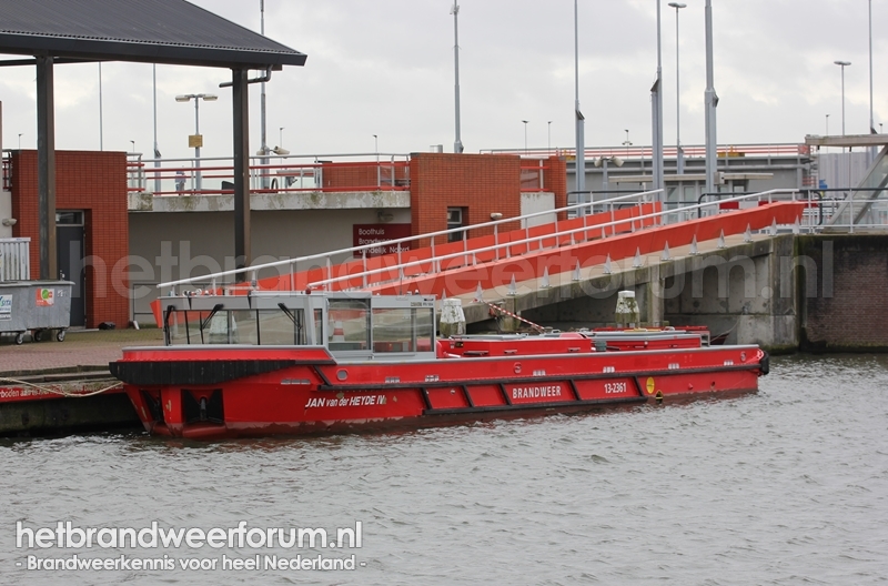 13-2361 Blusboot Jan van der Heijden 4