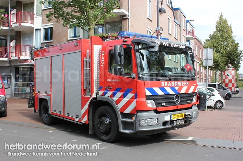 13-4271 Hulpverleningsvoertuig (BX-VG-08)