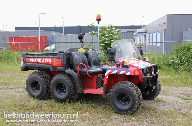 13-9389 Bron 2 Veldvoertuig