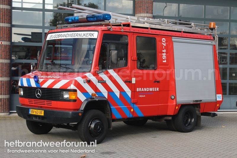 07-1161 Personeel/Materiaalvoertuig (BV-63-XF)