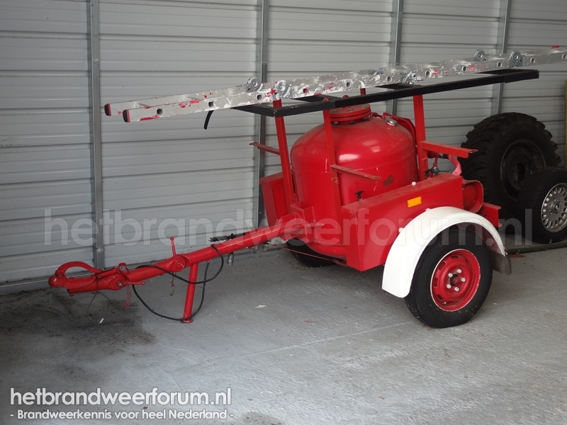 Poerderblusaanhanger Vliegveld Hilversum