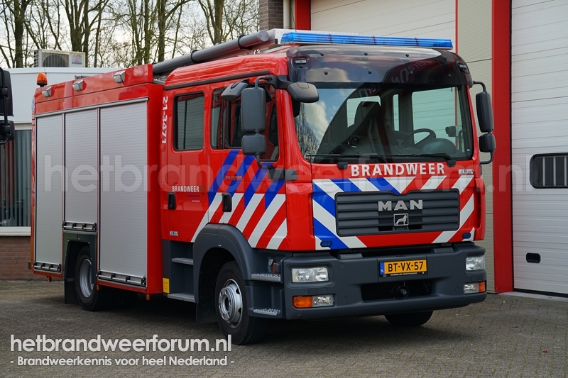 21-3471 Hulpverleningsvoertuig