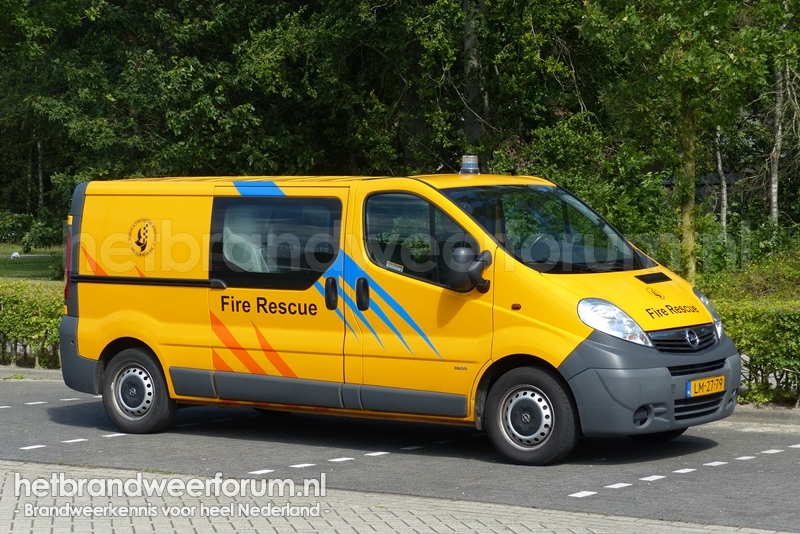 28-42 Personeel/Materiaalvoertuig (LM-27-79)