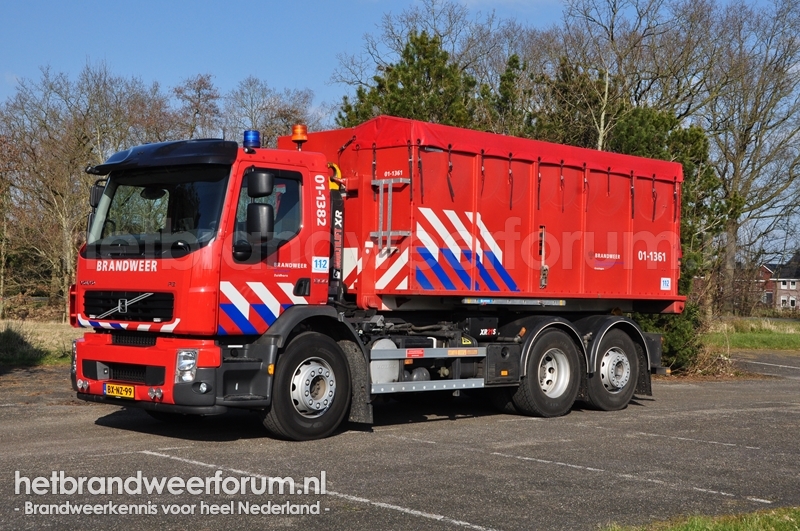 01-1382 Haakarmvoertuig