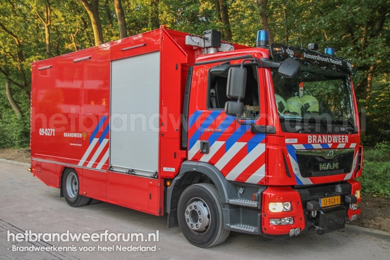09-0271 Hulpverleningsvoertuig